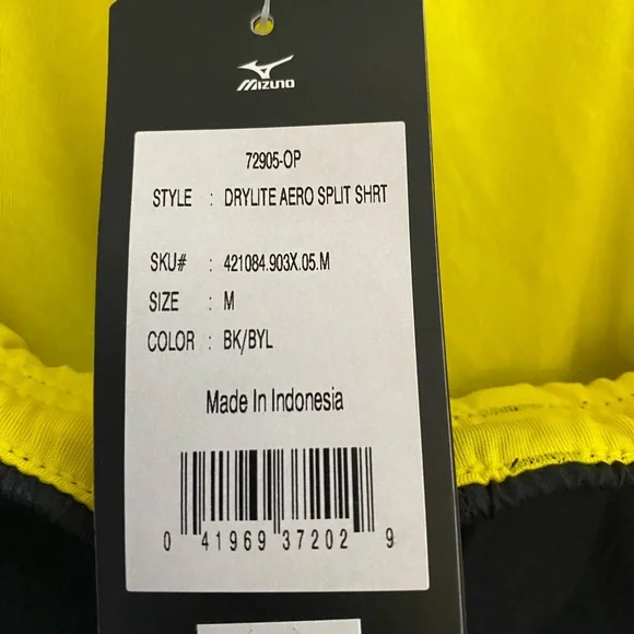 Mizuno mens Black and yellow Athletic running Shorts, medium - Picture 4 of 4